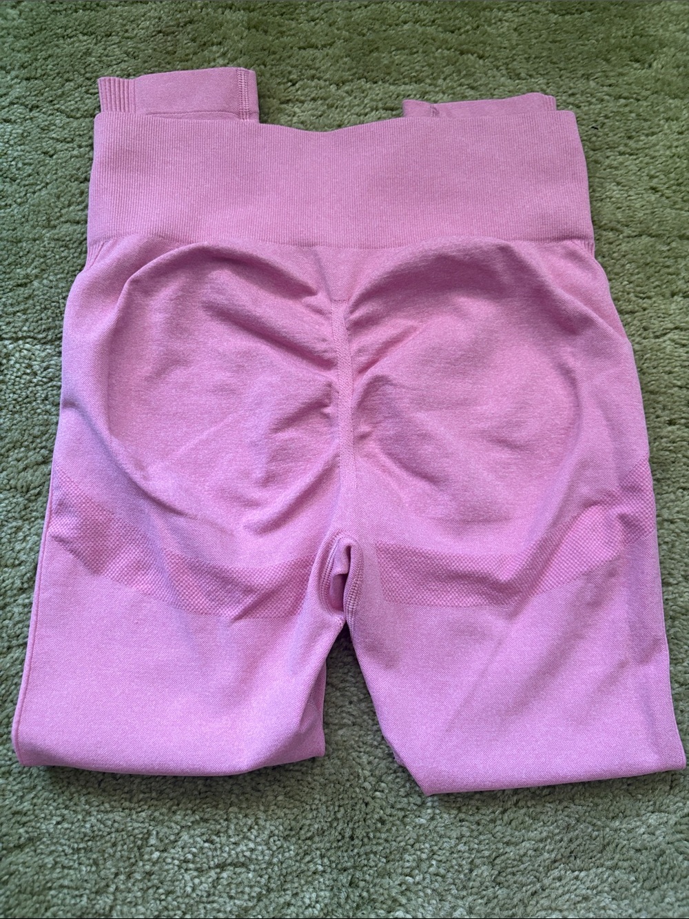 High-Waist Pink scrunch butt leggings